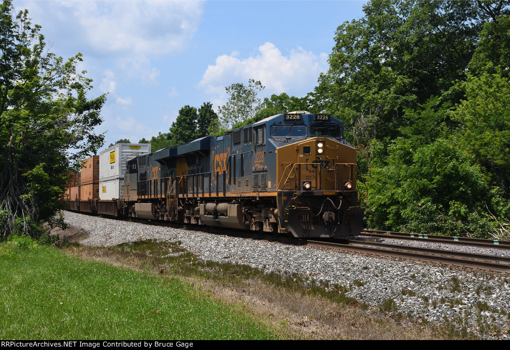 CSX 3228